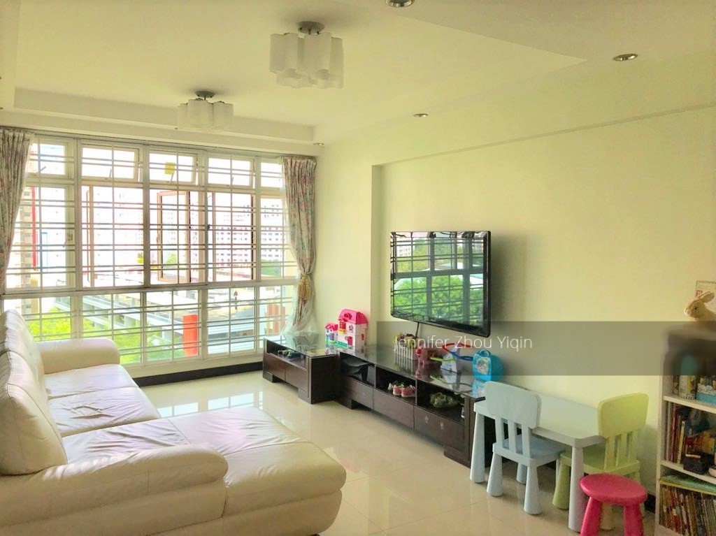 Compassvale Bow thumbnail photo
